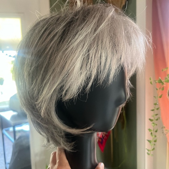Godiva’s Secret Other - Freedom by Godiva’s Secrets adjustable Women's Wig / color MINX